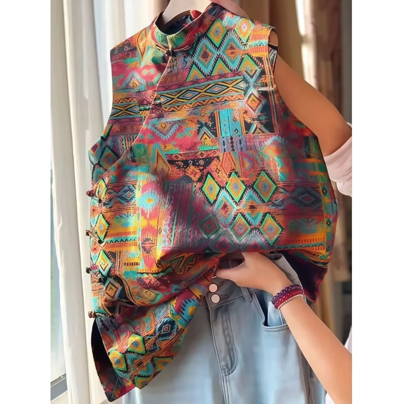 Women's Chinese Style Mandarin Collar Sleeveless Vest Ethnic Geometric Print Buckle Decor Casual Fashion Top
Women's Chinese Style Mandarin Collar Sleeveless Vest Ethnic Geometric Print Buckle Decor Casual Fashion Top