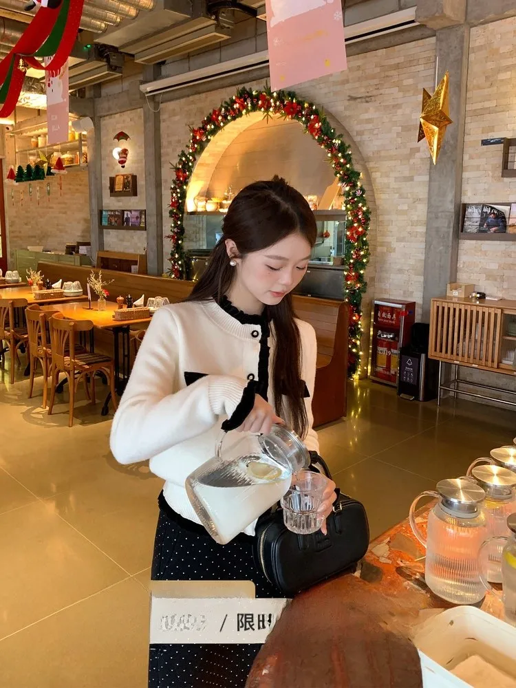 Women's Fce Lined Open Cardigan Soft Lazy Sle Long Sve round Ne Sweater Casual Winter Faion Soft Polyester Blend
Women's Fce Lined Open Cardigan Soft Lazy Sle Long Sve round Ne Sweater Casual Winter Faion Soft Polyester Blend