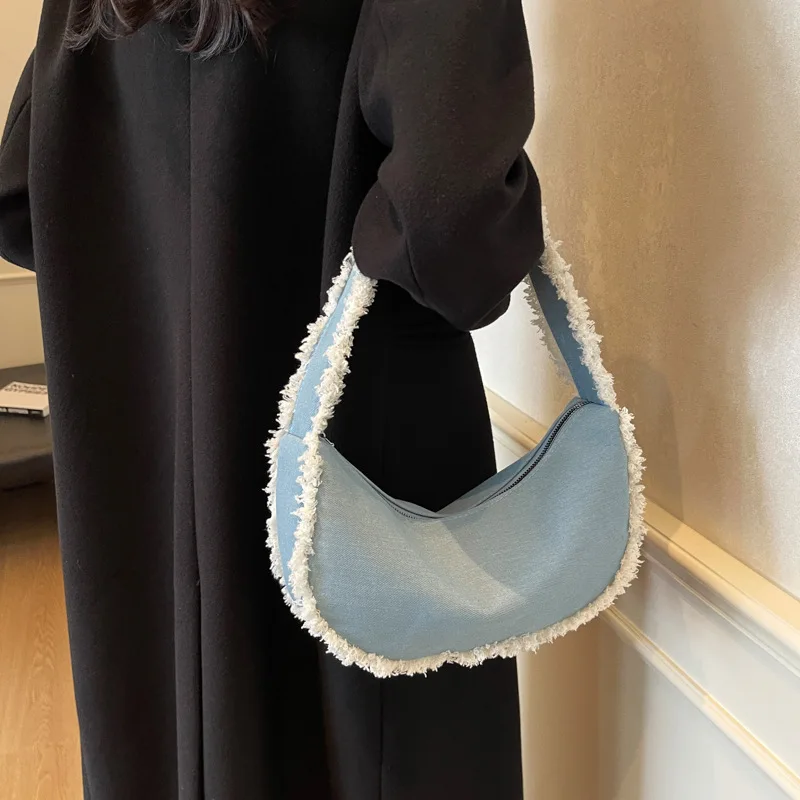 2025 Fall Winter New Womens Dumpling Bag Vintage Underarm Shoulder Purse Fashionable Crossbody Hobo Bag for Casual Commute
2025 Fall Winter New Womens Dumpling Bag Vintage Underarm Shoulder Purse Fashionable Crossbody Hobo Bag for Casual Commute
