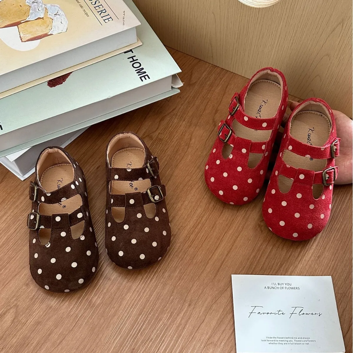 Kids'Casual Shoes Polka Dot PU Leather Fashion Spring Flat Shoes For Children Anti-slip Breathable Brown Red Shoes Size 23-33
Kids'Casual Shoes Polka Dot PU Leather Fashion Spring Flat Shoes For Children Anti-slip Breathable Brown Red Shoes Size 23-33