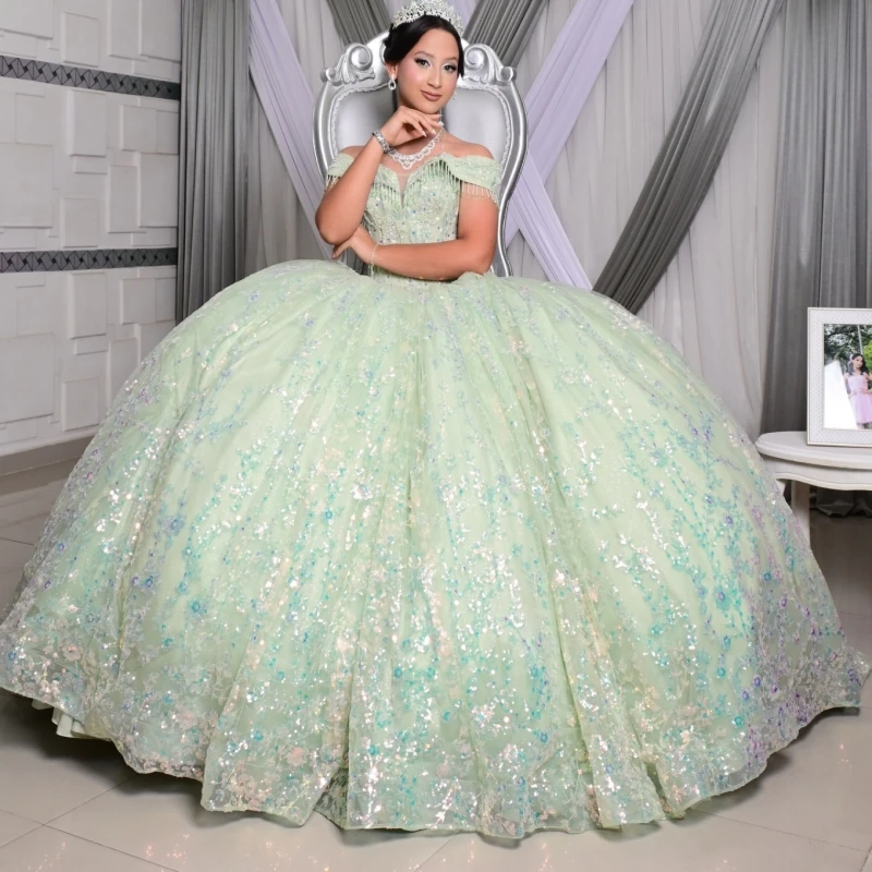 Light Mint Green Shiny Quinceanera Dresses Ball Gown Off The Shoulder Sequin Applique Lace Beading Crystal Tull Corset Party
Light Mint Green Shiny Quinceanera Dresses Ball Gown Off The Shoulder Sequin Applique Lace Beading Crystal Tull Corset Party