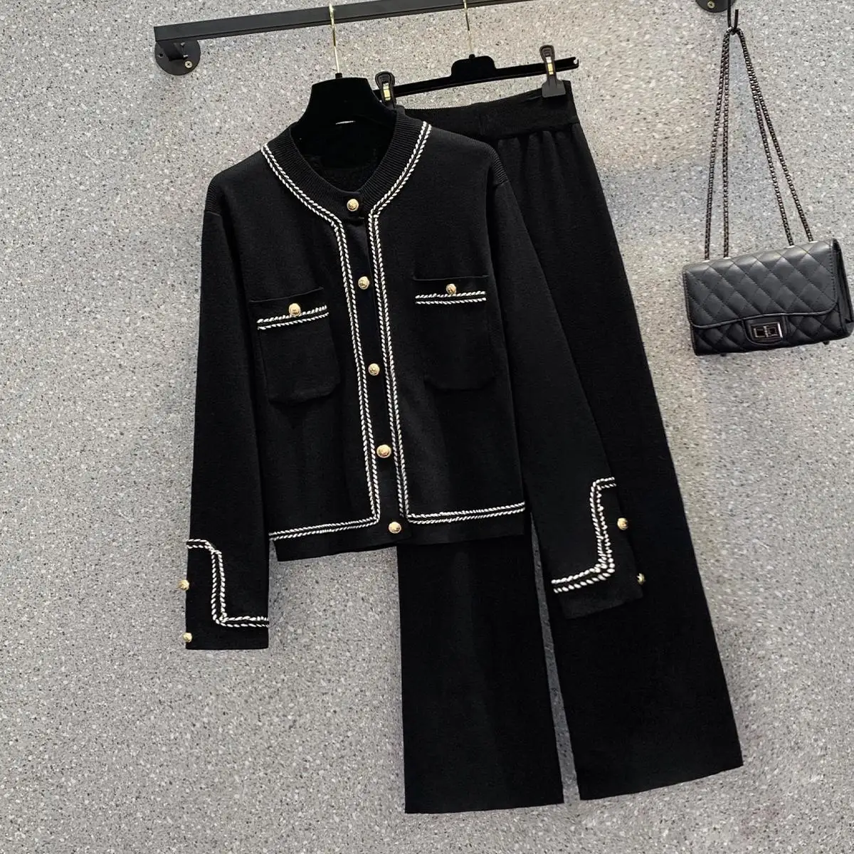 Autunml Winter Women Knitted Suit Jacquard Cardigan Top And Wide Leg Pants Two Piece Matching Set Female Warm Clothing Outfit
Autunml Winter Women Knitted Suit Jacquard Cardigan Top And Wide Leg Pants Two Piece Matching Set Female Warm Clothing Outfit