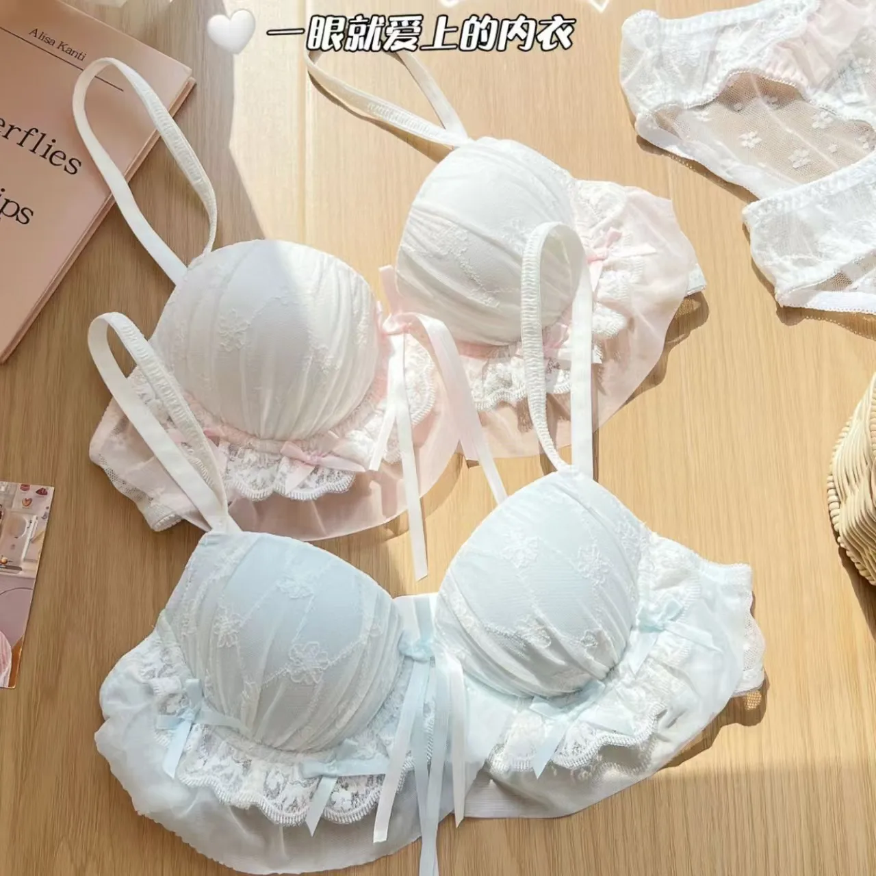 Sexy Lace Lingerie Set Women's Small Breasts Gathered to Show Large Upper Support Underwired Breasts Sweet Girl Bra Set
Sexy Lace Lingerie Set Women's Small Breasts Gathered to Show Large Upper Support Underwired Breasts Sweet Girl Bra Set