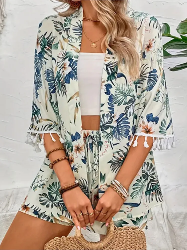 Women's 2024 New Loose Shirt Beach Pants Set Printed Tassel Short Two-piece Tops For Women Fashion Casual Drawstring Shorts Set
Women's 2024 New Loose Shirt Beach Pants Set Printed Tassel Short Two-piece Tops For Women Fashion Casual Drawstring Shorts Set