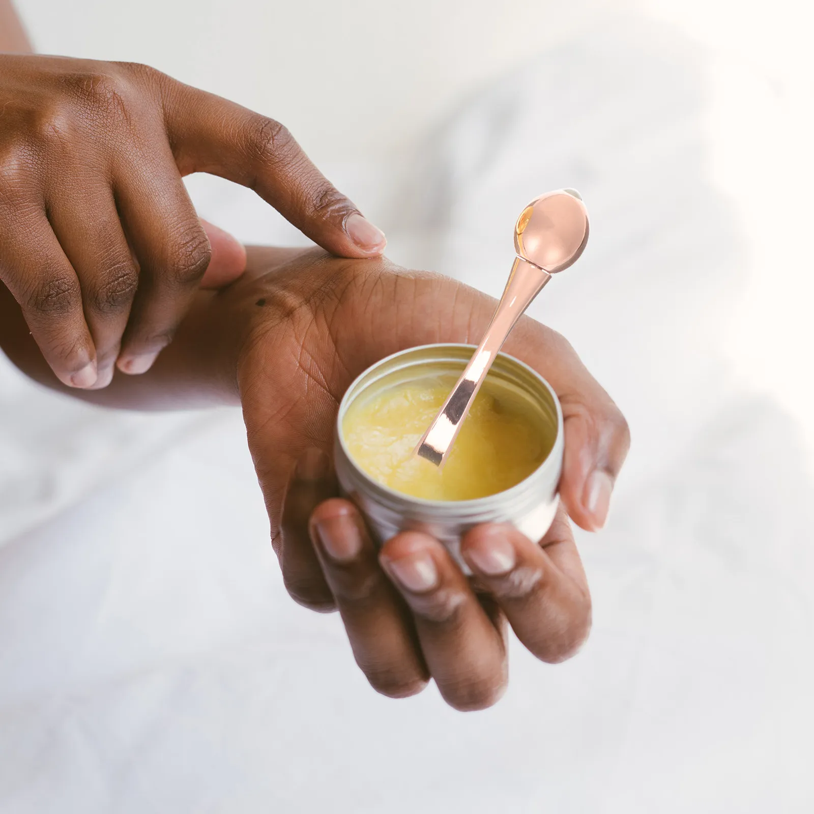 Набор из 3-х роликовых массажеров для глаз: износостойкий аппликатор-лопатка с двумя концами для крема и ухода за кожей вокруг глаз
Набор из 3-х роликовых массажеров для глаз: износостойкий аппликатор-лопатка с двумя концами для крема и ухода за кожей вокруг глаз