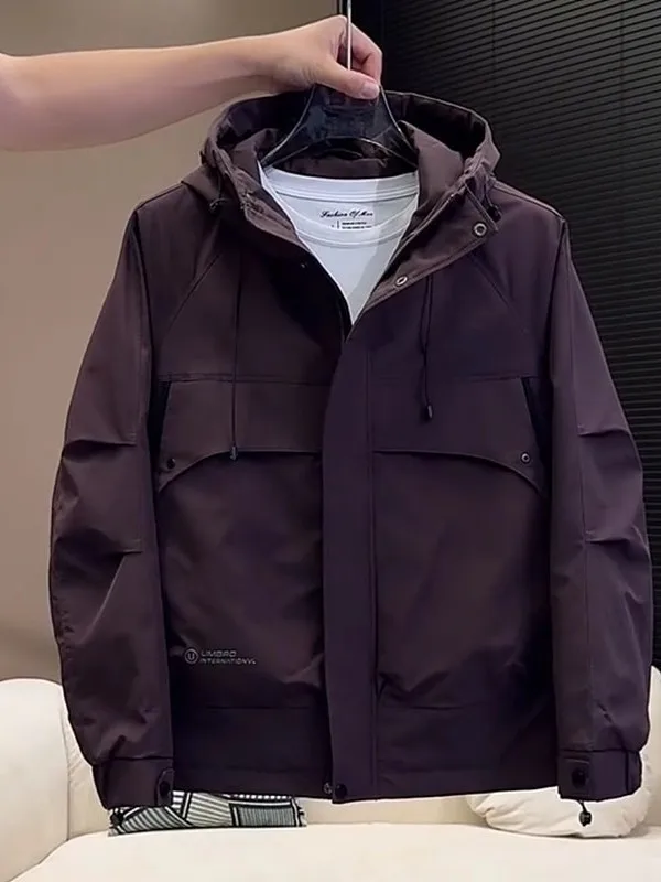 Весенне-осеннее новое повседневное уличное мужское джетовое ветрозащитное свободное пальто из полиэстера с капюшоном для подростков
Весенне-осеннее новое повседневное уличное мужское джетовое ветрозащитное свободное пальто из полиэстера с капюшоном для подростков