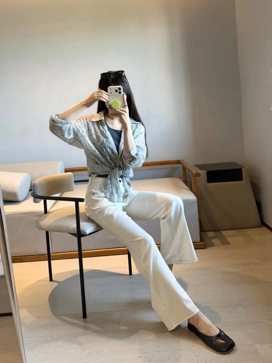 High Waist Wide Leg White Jeans Loose Fit Women's Summer New Style Denim Pants Decorative Stitching Ladies Premium Jeans
High Waist Wide Leg White Jeans Loose Fit Women's Summer New Style Denim Pants Decorative Stitching Ladies Premium Jeans