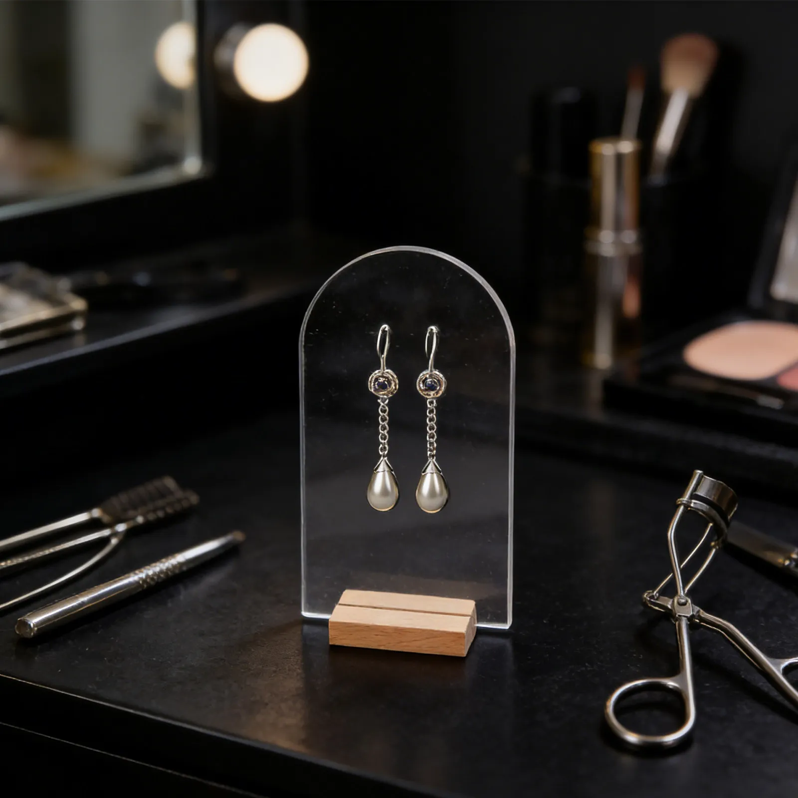 Набор из 1 прочной подставки для серег из дерева и акрила для продажи изящных серег, демонстрационная витрина для ювелирных изделий, настольный органайзер, элегантный дизайн
Набор из 1 прочной подставки для серег из дерева и акрила для продажи изящных серег, демонстрационная витрина для ювелирных изделий, настольный органайзер, элегантный дизайн