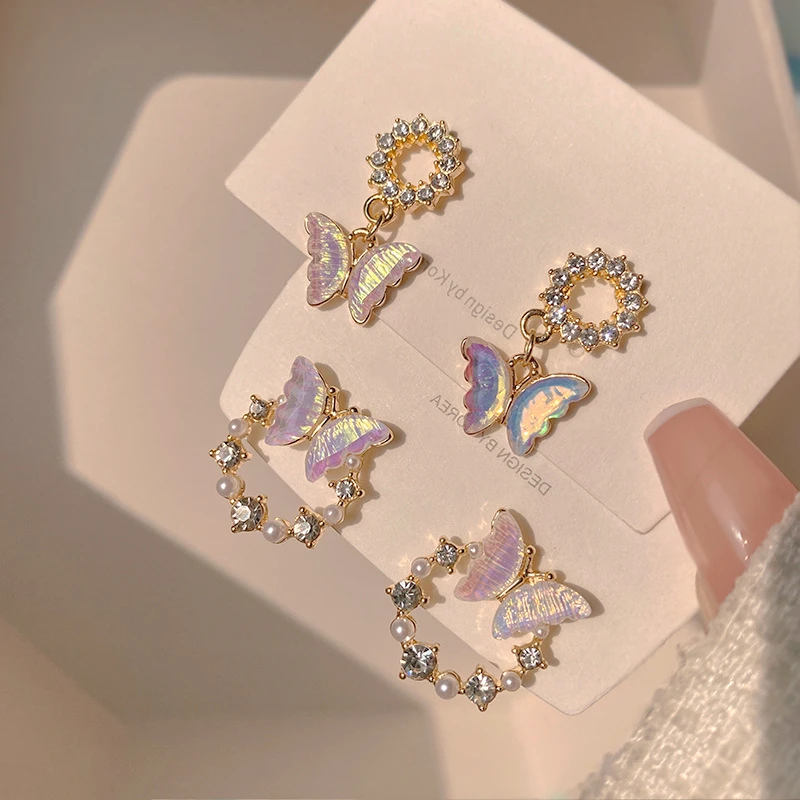 Korean Sweet Butterfly Drop Earrings For Women 2023 New Zircon Alloy Round Frame Jewelry Fashion Accessories Gifts
Korean Sweet Butterfly Drop Earrings For Women 2023 New Zircon Alloy Round Frame Jewelry Fashion Accessories Gifts