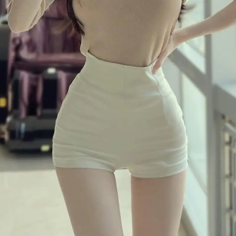 High Waist Elastic Casual White Shorts Women's Fashion Set YL093 Tight Fit Easy to Pair Slimming Effect Quick Delivery
High Waist Elastic Casual White Shorts Women's Fashion Set YL093 Tight Fit Easy to Pair Slimming Effect Quick Delivery