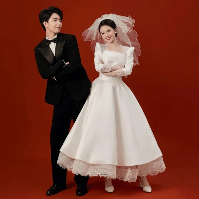 White Light Wedding Bride 2025 New Autumn Satin Long Sleeve Square Collar Fluffy Skirt Simple and Stylish Sexy Evening Dresses
White Light Wedding Bride 2025 New Autumn Satin Long Sleeve Square Collar Fluffy Skirt Simple and Stylish Sexy Evening Dresses