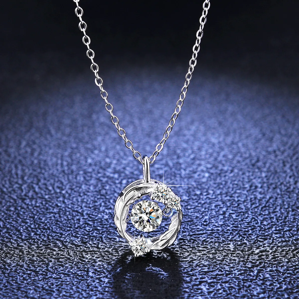18K Gold Pendant Moissanite Necklace for Women, Dynamic and Luxurious Round Bag, Pulsating Heart Platinum PT950 Pendant
18K Gold Pendant Moissanite Necklace for Women, Dynamic and Luxurious Round Bag, Pulsating Heart Platinum PT950 Pendant
