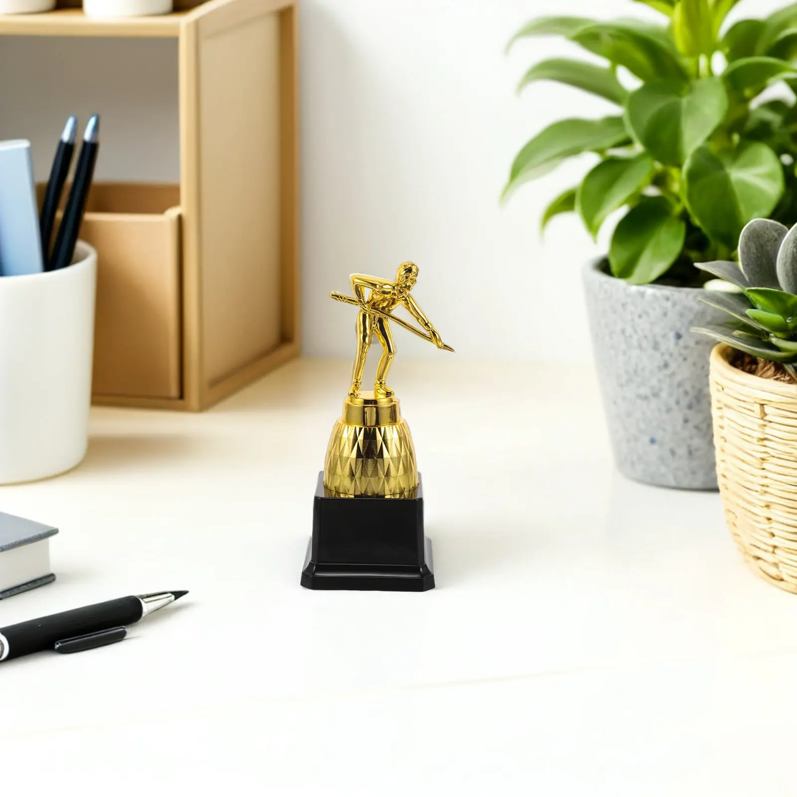 Snooker Trophy Cup Gold Finish 3D Billiard Player Statue Plastic Tournament Award Trophy for Pool Competition Party Favor Prizes
Snooker Trophy Cup Gold Finish 3D Billiard Player Statue Plastic Tournament Award Trophy for Pool Competition Party Favor Prizes