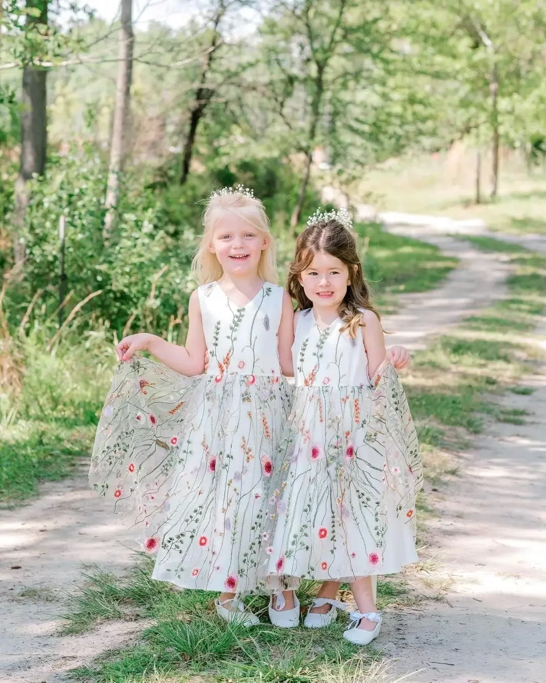 Princess Dress 3D Flower Applique Floral Fairy Embroidered Overlay Strap Tie Tulle One Shoulder A-Line Flower Girl Dress
Princess Dress 3D Flower Applique Floral Fairy Embroidered Overlay Strap Tie Tulle One Shoulder A-Line Flower Girl Dress