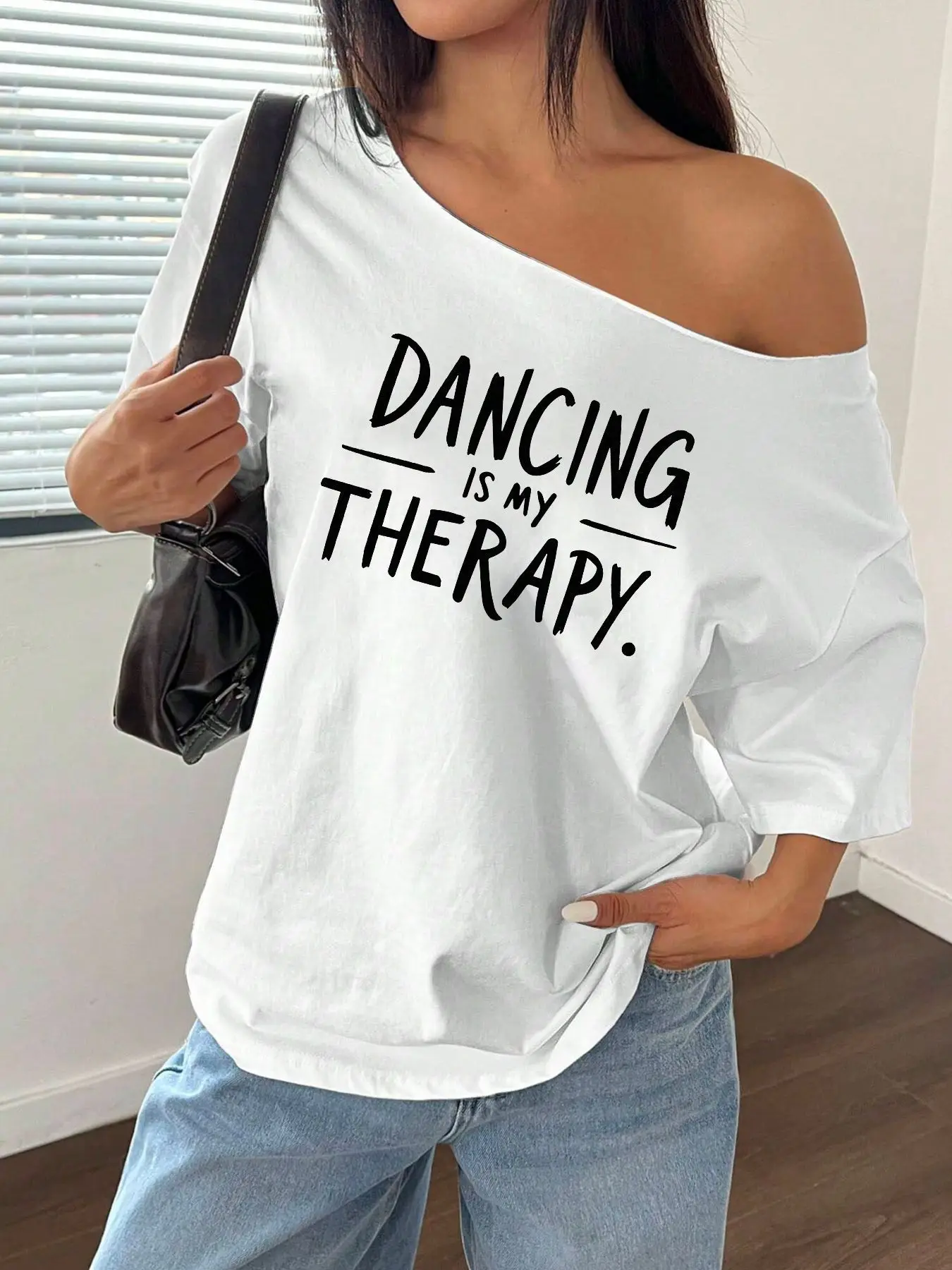 Plus Size Dancing Is My Therapy Bold Hand Drawn Lettering Black White Graphic Tee 100% Cotton Shoulder Loose Print T-Shirt Ov
Plus Size Dancing Is My Therapy Bold Hand Drawn Lettering Black White Graphic Tee 100% Cotton Shoulder Loose Print T-Shirt Ov