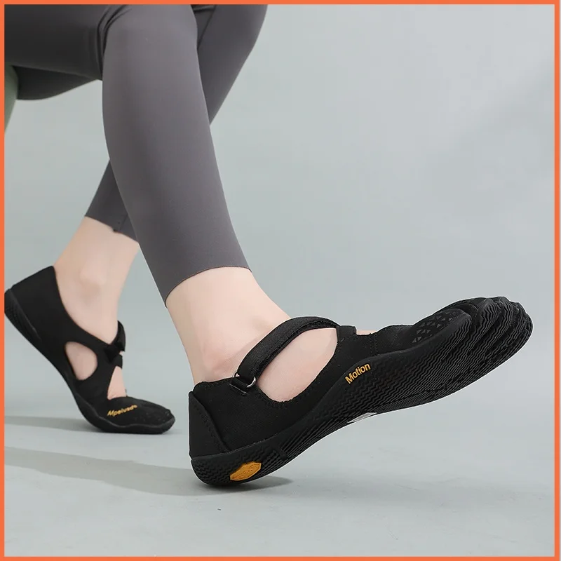 Женская обувь с пятью пальцами и регулируемой петлей на щиколотке - Минималистичная плоская обувь босиком для походов, йоги, спо
Женская обувь с пятью пальцами и регулируемой петлей на щиколотке - Минималистичная плоская обувь босиком для походов, йоги, спо