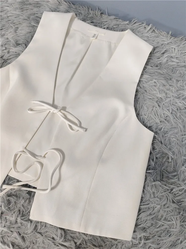 H-Home Slimming Summer New Style Outerwear Inner Match Simple White Belted Chest Exposure Personality Top Vest Women's Fashion
H-Home Slimming Summer New Style Outerwear Inner Match Simple White Belted Chest Exposure Personality Top Vest Women's Fashion