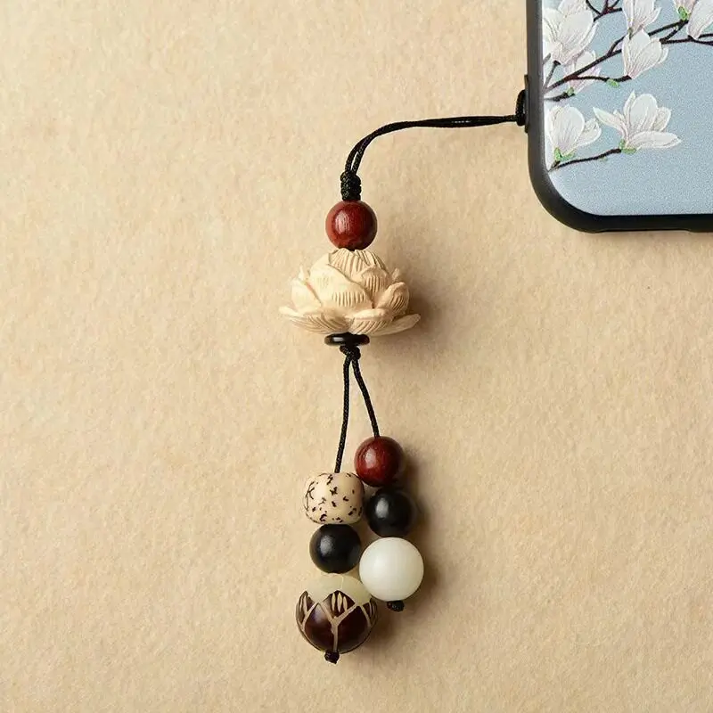 Exquisite Boxwood Keychain with Bodhi Lotus Pod Pendant Premium Phone Lanyard Car Hanging Ornament Gifts
Exquisite Boxwood Keychain with Bodhi Lotus Pod Pendant Premium Phone Lanyard Car Hanging Ornament Gifts