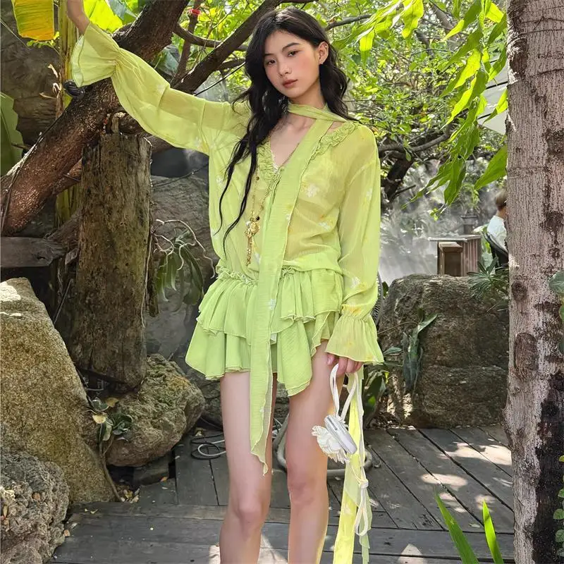 Two Piece Sets Womens Outifits Summer New High-end Designed Advanced Niche Temperature Loose Slim Shirt and Cake Skirt
Two Piece Sets Womens Outifits Summer New High-end Designed Advanced Niche Temperature Loose Slim Shirt and Cake Skirt
