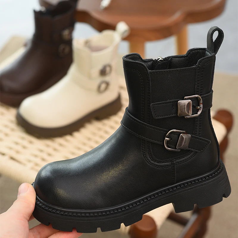 Children's boots, genuine leather, girls' short boots, 2025 autumn and winter new style, children's shoes with plush cotton boot
Children's boots, genuine leather, girls' short boots, 2025 autumn and winter new style, children's shoes with plush cotton boot