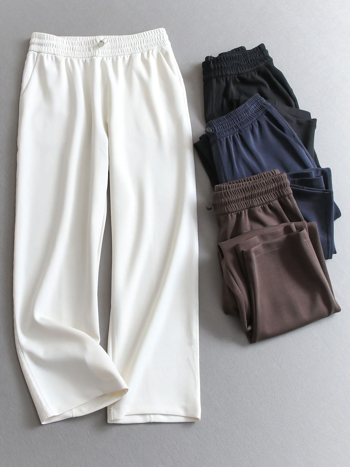 Lcellose Blended Loose Fit Straight Leg Pants Elastic Waist Casual Trousers Women's Skin-friendly Wide Leg Pants
Lcellose Blended Loose Fit Straight Leg Pants Elastic Waist Casual Trousers Women's Skin-friendly Wide Leg Pants
