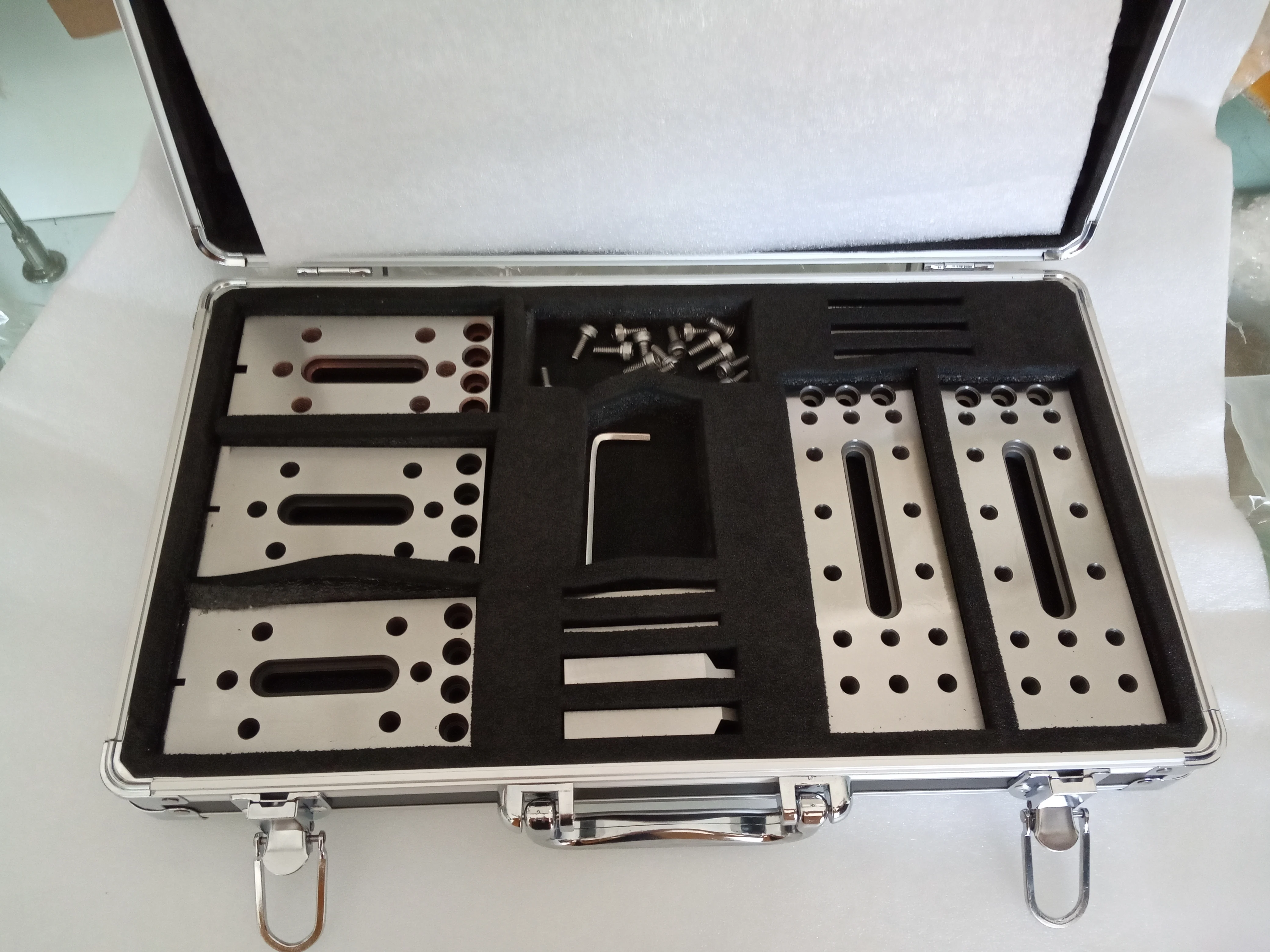 Clamping set TOOL-F TOOL-J TOOL-P for EDM wire-cut machine,High Precision jig tool,Stainless steel Jig Base Kit,EDM fixture set
Clamping set TOOL-F TOOL-J TOOL-P for EDM wire-cut machine,High Precision jig tool,Stainless steel Jig Base Kit,EDM fixture set