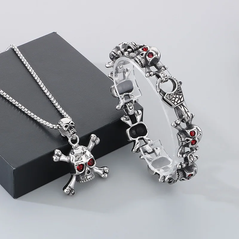 Mens Jewelry Set Gothic Rhinestone Skeleton Skull Link Chain Bracelet Pendant Necklace Halloween Gifts
Mens Jewelry Set Gothic Rhinestone Skeleton Skull Link Chain Bracelet Pendant Necklace Halloween Gifts