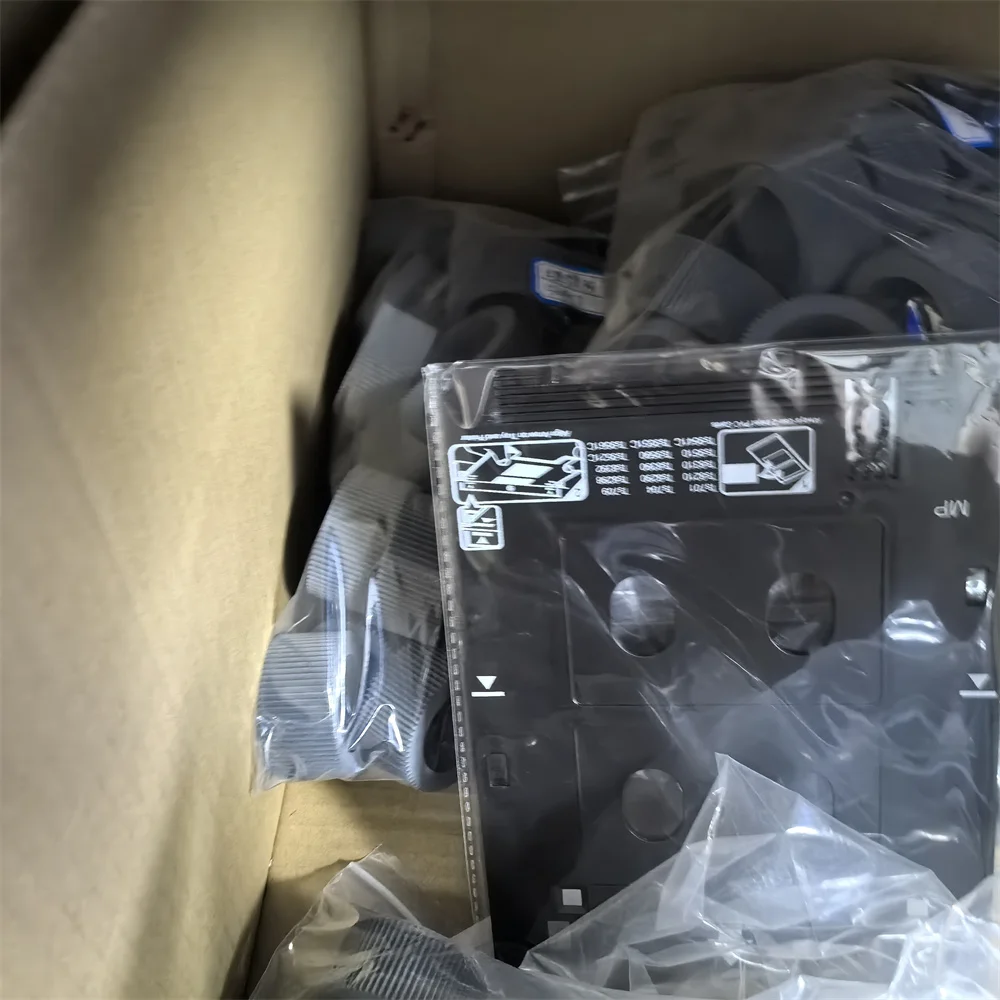 1 лоток для идентификационных карт из ПВХ, пластиковый лоток для печати карт для Epson R260 R265 R270 R280 R290 R380 R390 RX680 T50 T60 A50 P50 L800 L801 R330 
1 лоток для идентификационных карт из ПВХ, пластиковый лоток для печати карт для Epson R260 R265 R270 R280 R290 R380 R390 RX680 T50 T60 A50 P50 L800 L801 R330