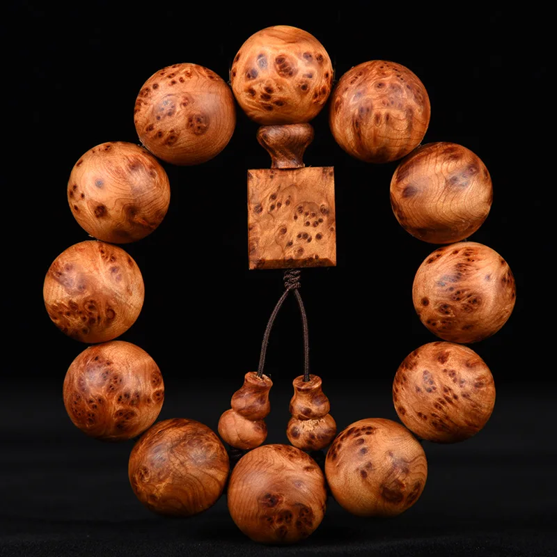 High Oil Content Old Thuja Sichuan Beaded Bracelet with Full Burrs and Bird Eyes Prayer Beads Jewelry Gifts
High Oil Content Old Thuja Sichuan Beaded Bracelet with Full Burrs and Bird Eyes Prayer Beads Jewelry Gifts