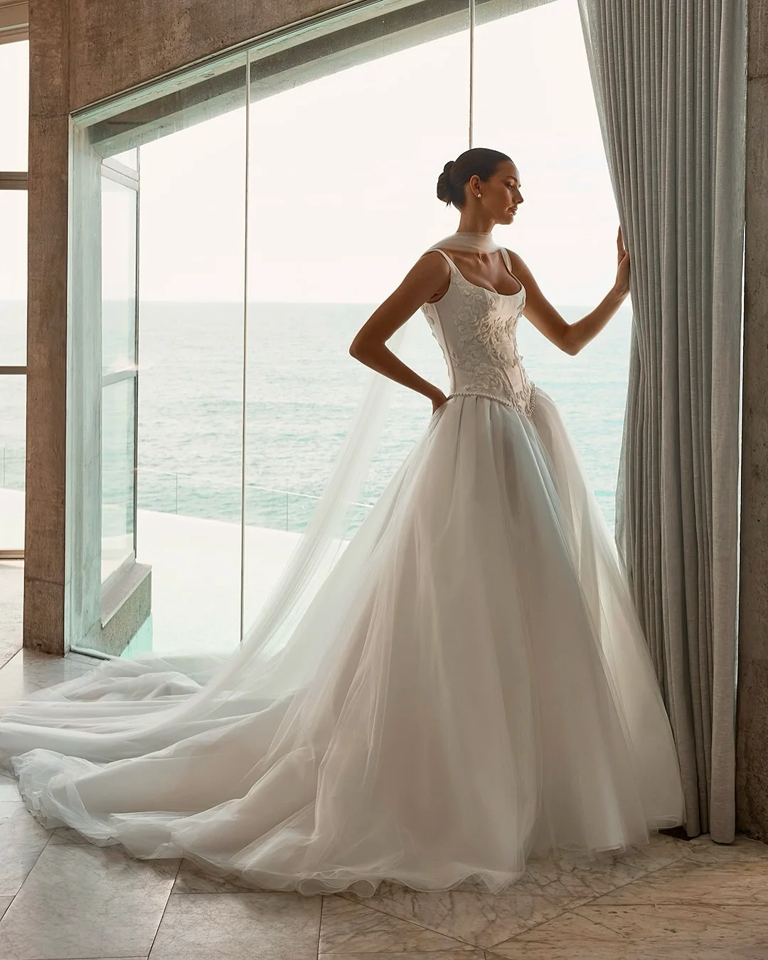 Свадебное платье с корсетом Vestido De Noiva Minimalista, белые кружевные халаты на заказ, свадебные платья для невесты, Vestidos Para Boda
Свадебное платье с корсетом Vestido De Noiva Minimalista, белые кружевные халаты на заказ, свадебные платья для невесты, Vestidos Para Boda