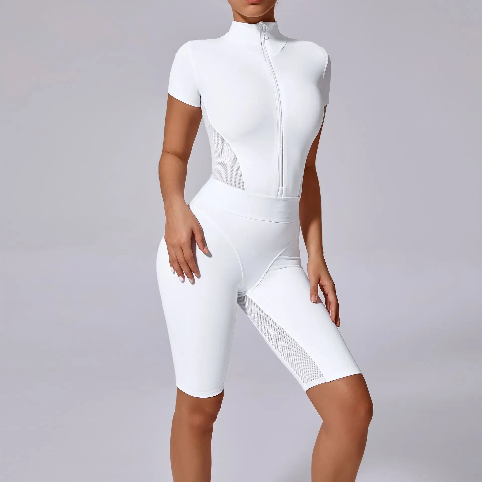 Waisted Open Neck Zipper Short-sleeved Yoga Jumpsuit Women Spell Mesh Fitness Tight Sports Jumpsuit Running Workout Sportswear
Waisted Open Neck Zipper Short-sleeved Yoga Jumpsuit Women Spell Mesh Fitness Tight Sports Jumpsuit Running Workout Sportswear