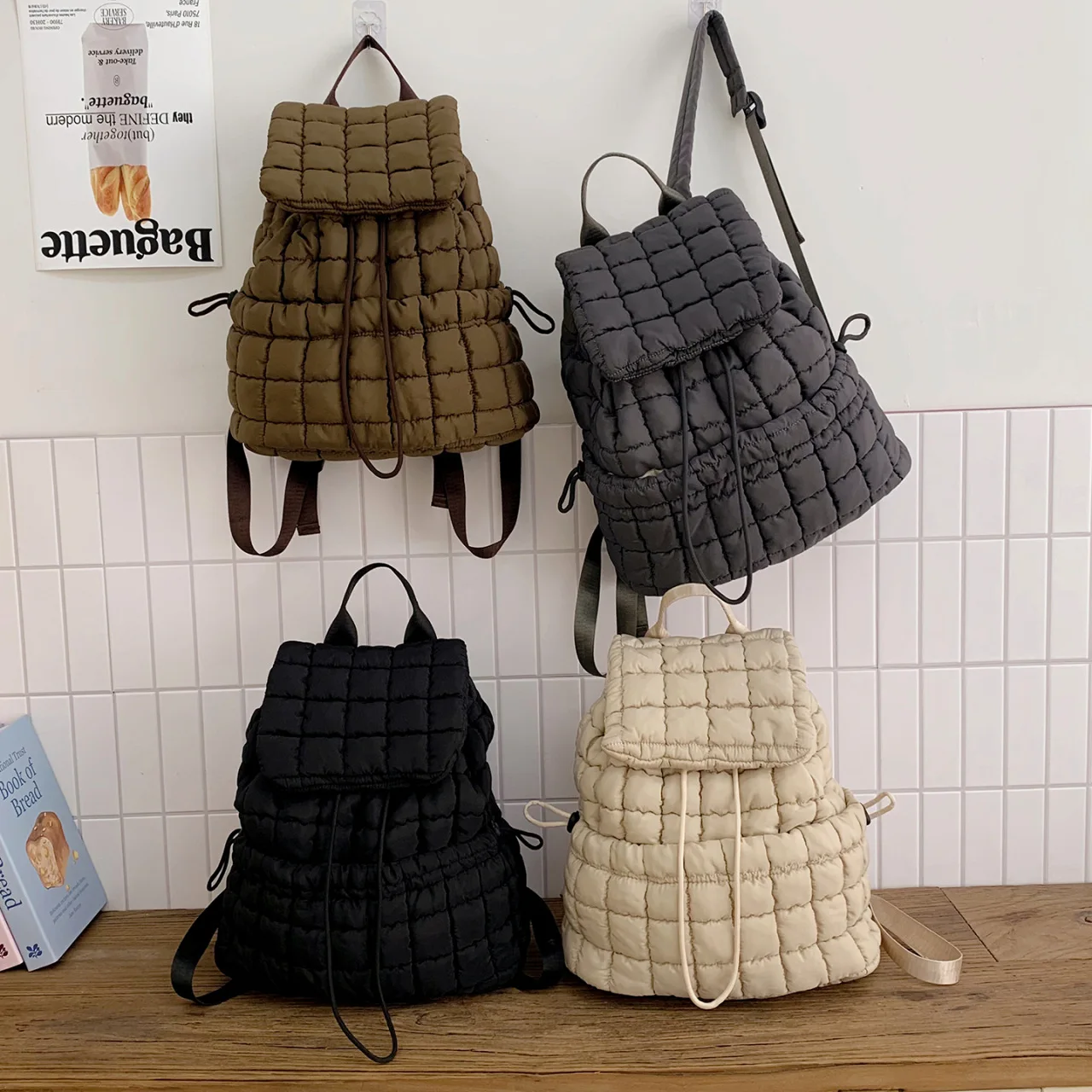 Outdoor sports backpack commuter travel large capacity storage backpack plaid leisure out backpack light and fluffy
Outdoor sports backpack commuter travel large capacity storage backpack plaid leisure out backpack light and fluffy