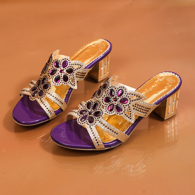 2026 New Rhinestone Decor Women Slippers Summer fashion Hollow Out Chunky Heels Women Shoes Casual Comfortable Women Sandals
2026 New Rhinestone Decor Women Slippers Summer fashion Hollow Out Chunky Heels Women Shoes Casual Comfortable Women Sandals