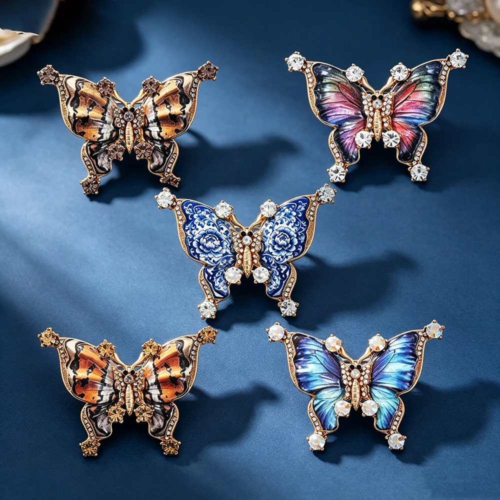 Cross border new blue and white porcelain butterfly brooch, women's high-end brooch, clothing accessories chest flower
Cross border new blue and white porcelain butterfly brooch, women's high-end brooch, clothing accessories chest flower