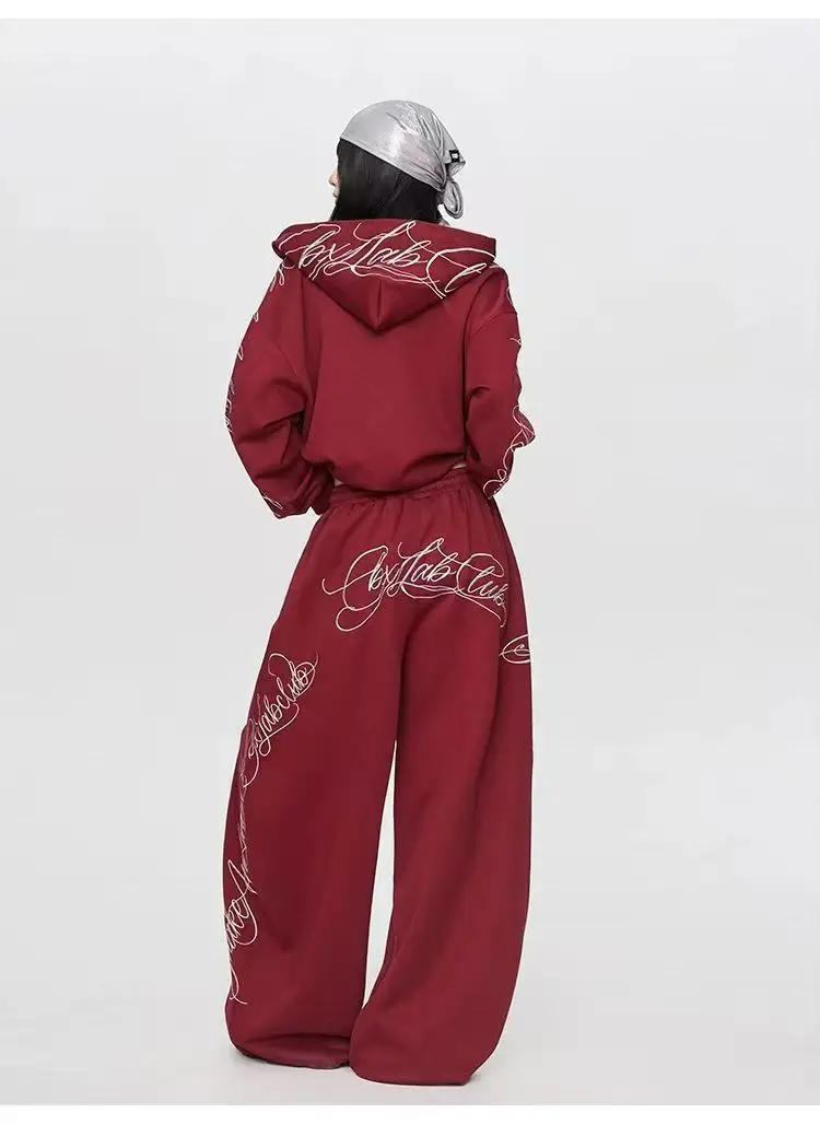 Y2K American Fashion Gothic Letter Embroidery Hip Hop Pants Women Oversized Streetwear Loose Jogging Casual Sweatpants
Y2K American Fashion Gothic Letter Embroidery Hip Hop Pants Women Oversized Streetwear Loose Jogging Casual Sweatpants