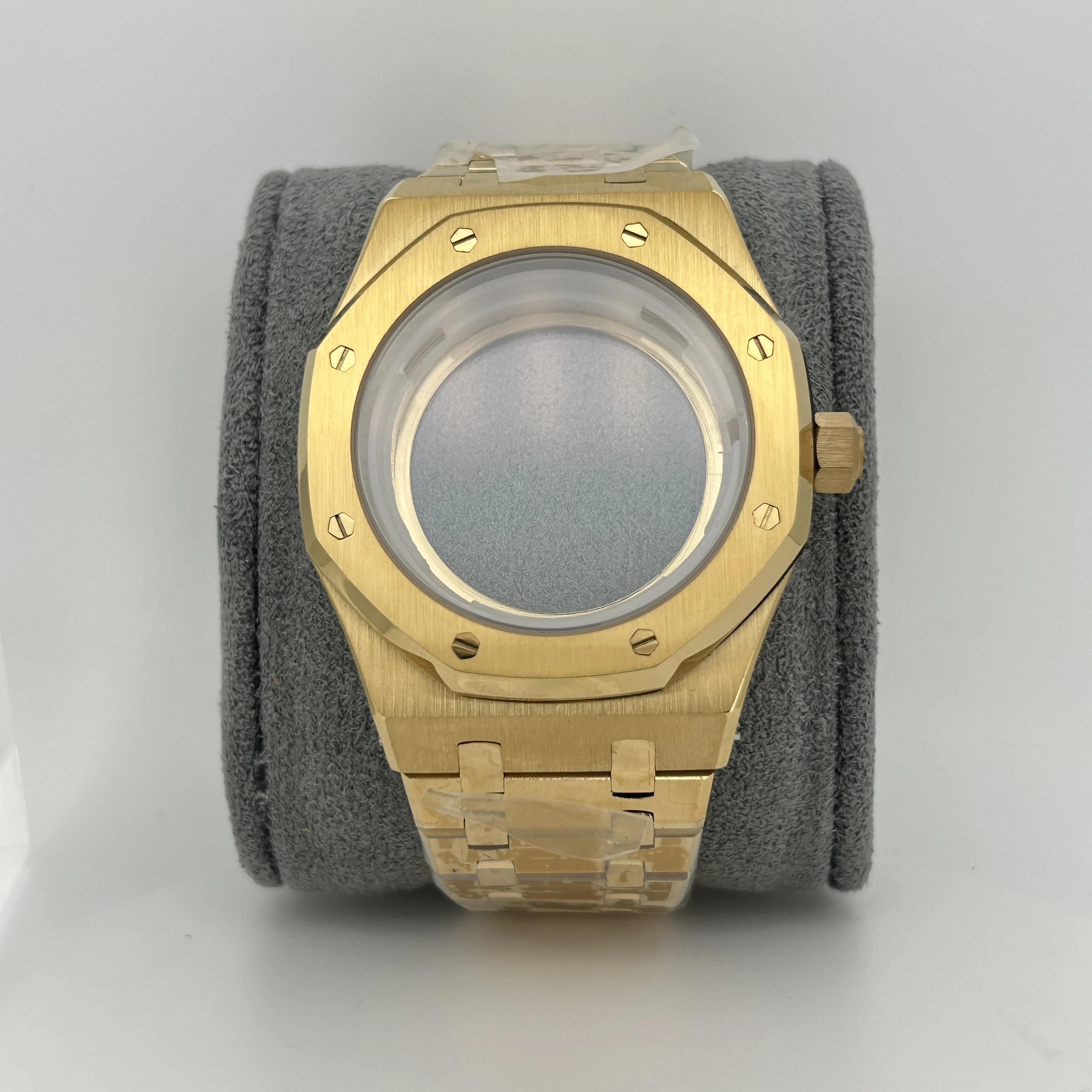 41mm Gold Watch Case Butterfly Buckle Steel Band Watch Transparent Bottom PVD Accessories for Royal Oaks NH35/36 Movement Parts
41mm Gold Watch Case Butterfly Buckle Steel Band Watch Transparent Bottom PVD Accessories for Royal Oaks NH35/36 Movement Parts