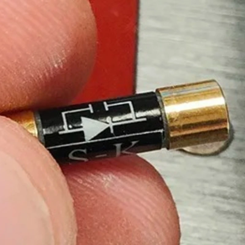5x20mm Oil-Immersed Slow Blow Fuse 5N Pure Silver Gold Nano Coated Audio Preamp AmplifierTube Amp CD DAC
5x20mm Oil-Immersed Slow Blow Fuse 5N Pure Silver Gold Nano Coated Audio Preamp AmplifierTube Amp CD DAC