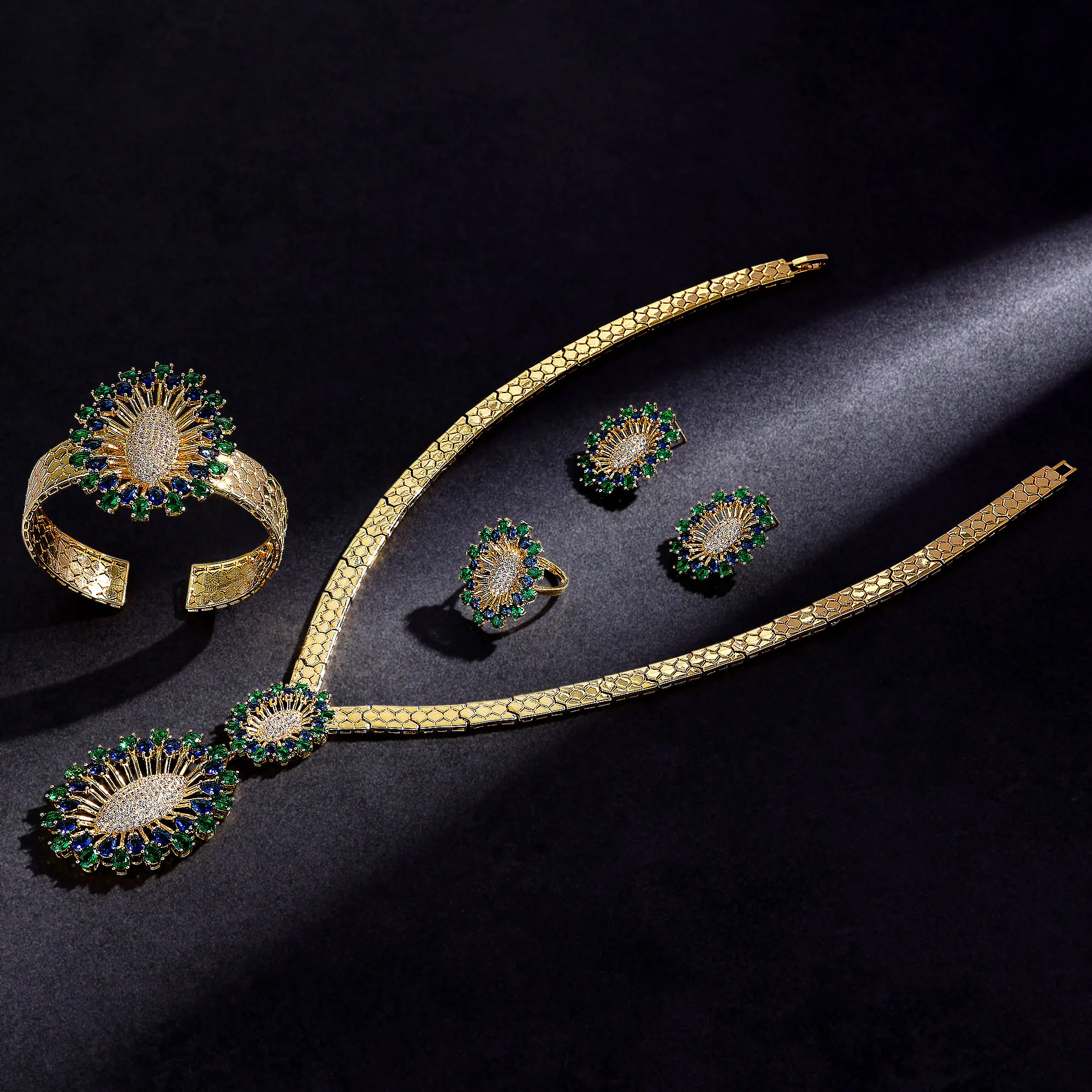 2024 New Luxury 4-piece Women's Wedding Jewelry Set Crystal Necklace Set Nigeria Dubai Jewelry Set
2024 New Luxury 4-piece Women's Wedding Jewelry Set Crystal Necklace Set Nigeria Dubai Jewelry Set