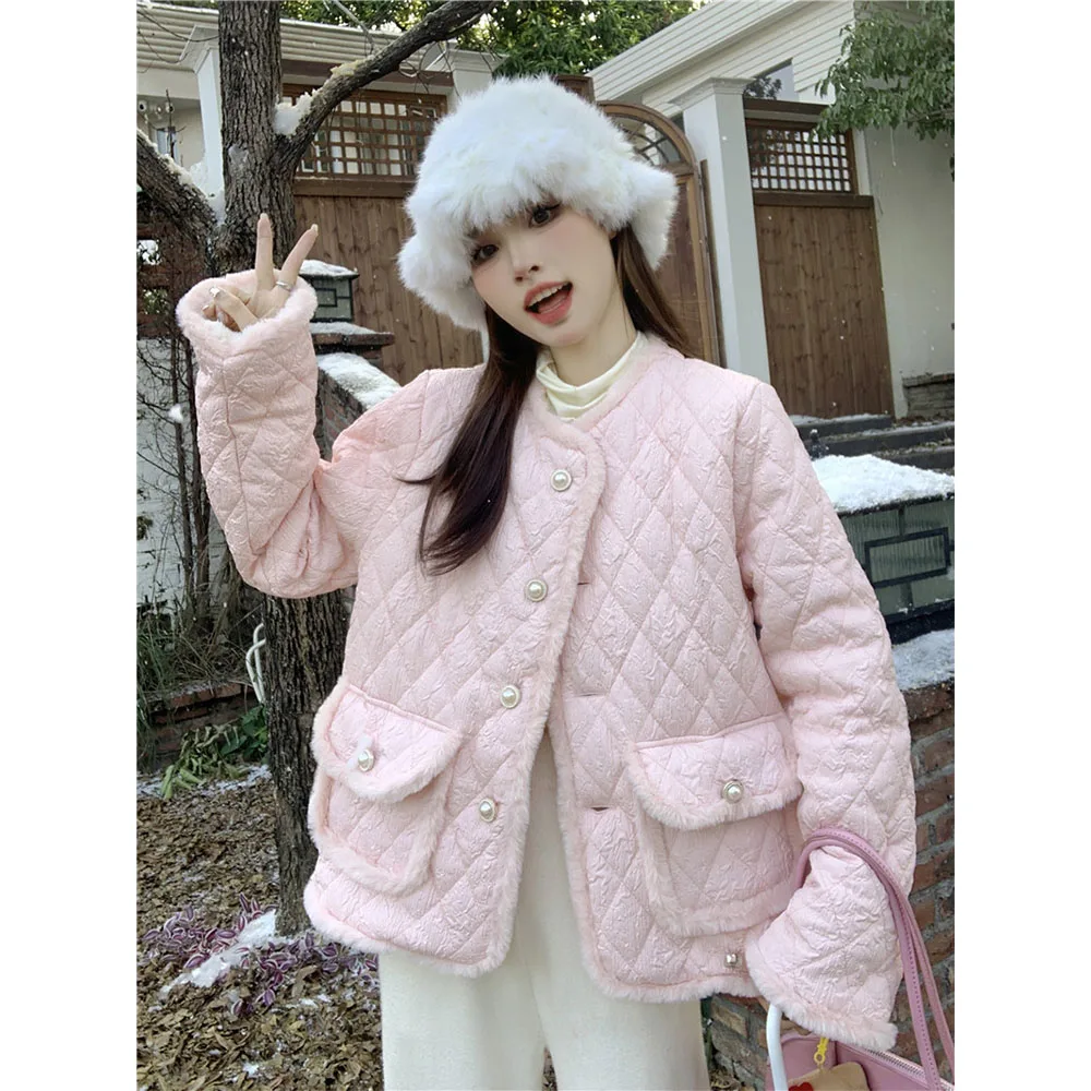 Women Warm Pink Cotton Coats Elegant One Breasted Plaid Print Padded Jackets Thick Soft Fleece Lining Commute Quilted Overcoat
Women Warm Pink Cotton Coats Elegant One Breasted Plaid Print Padded Jackets Thick Soft Fleece Lining Commute Quilted Overcoat