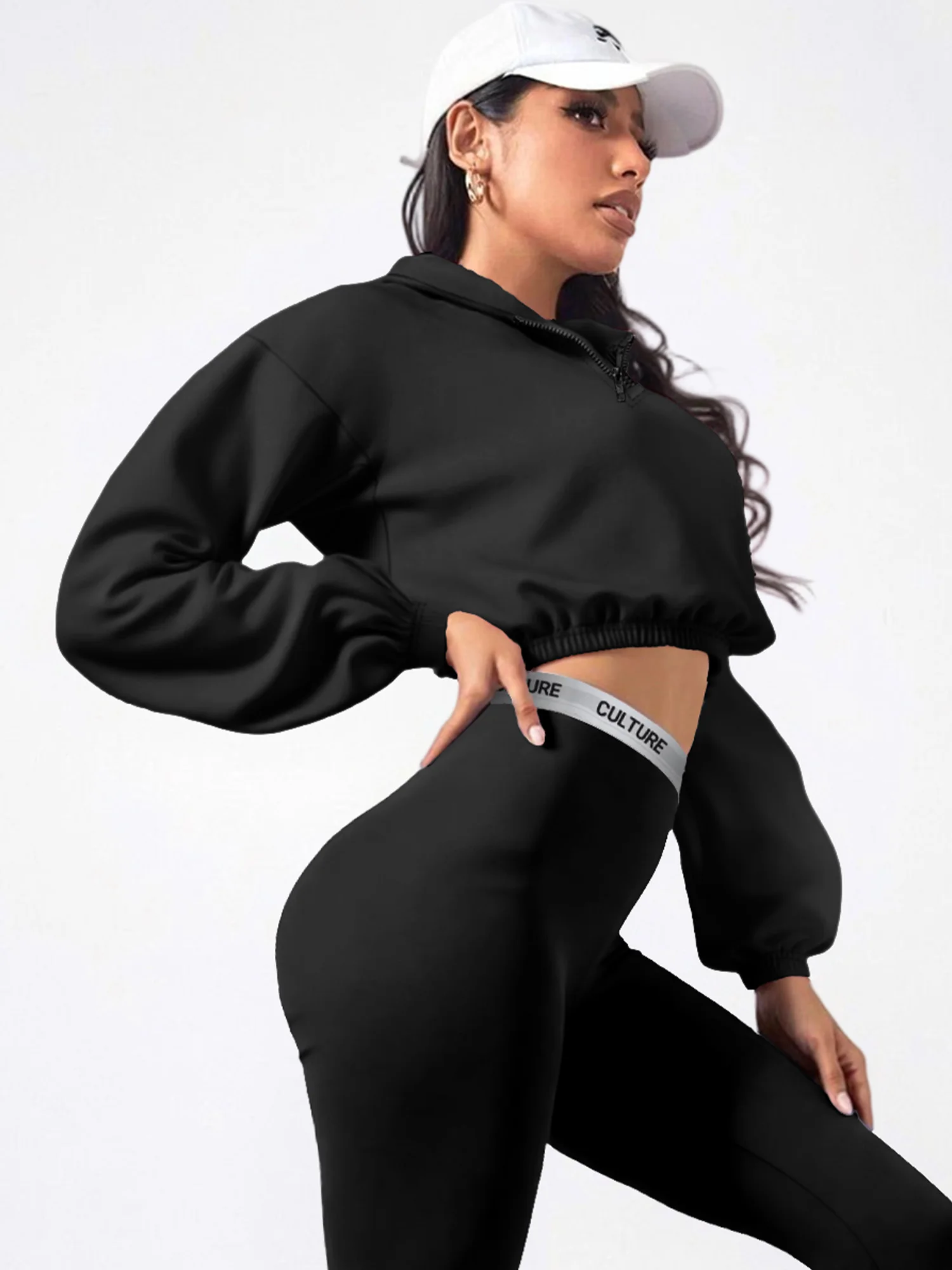 Укороченная толстовка на молнии до середины груди для повседневной носки, свободный и скрывающий фигуру топ с эластичным низом.
Укороченная толстовка на молнии до середины груди для повседневной носки, свободный и скрывающий фигуру топ с эластичным низом.