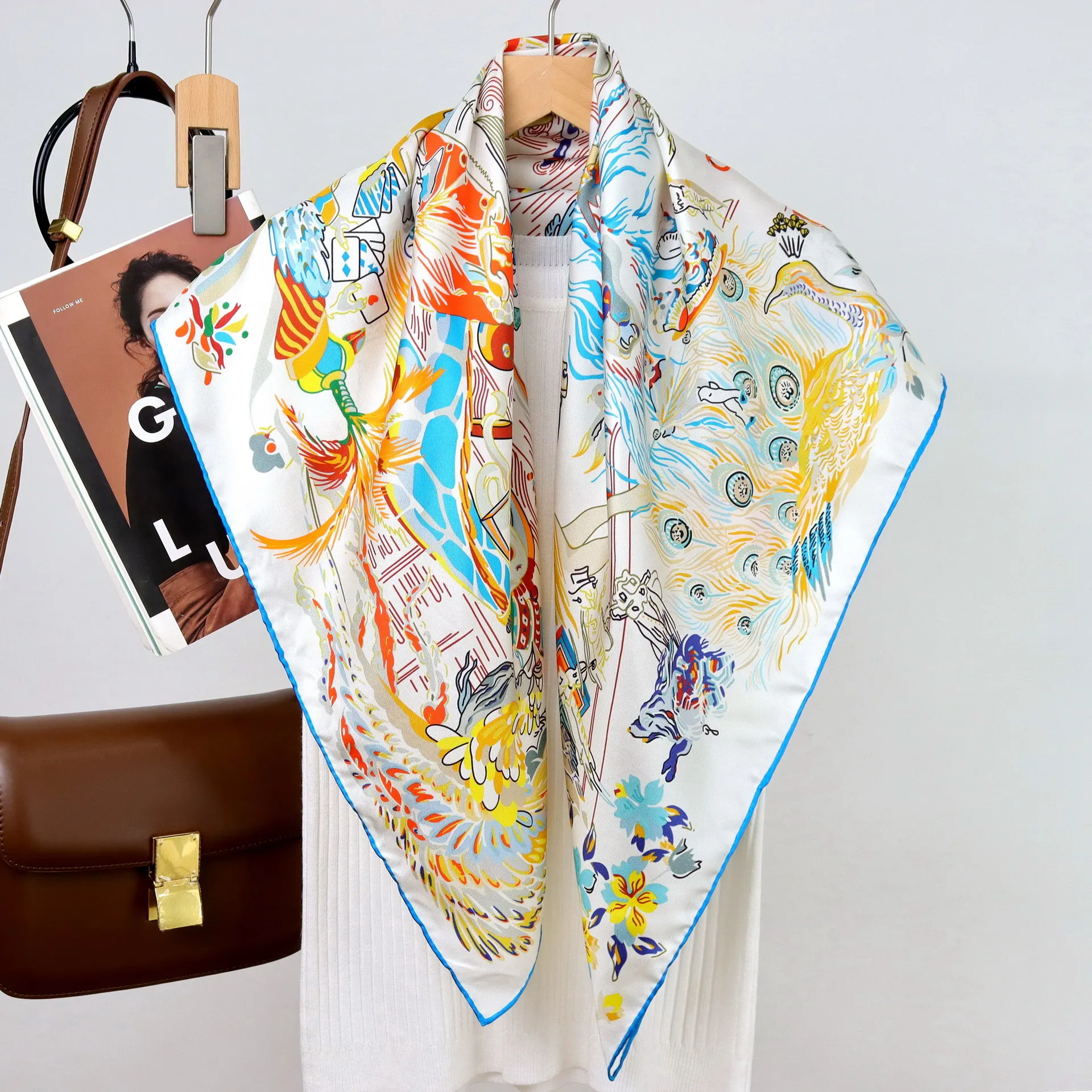High-end and Elegant Women's Exquisite Fantasy Night Print Quality 14MM Twill Silk Hand-rolled Edge Large Square Scarf Shawl
High-end and Elegant Women's Exquisite Fantasy Night Print Quality 14MM Twill Silk Hand-rolled Edge Large Square Scarf Shawl