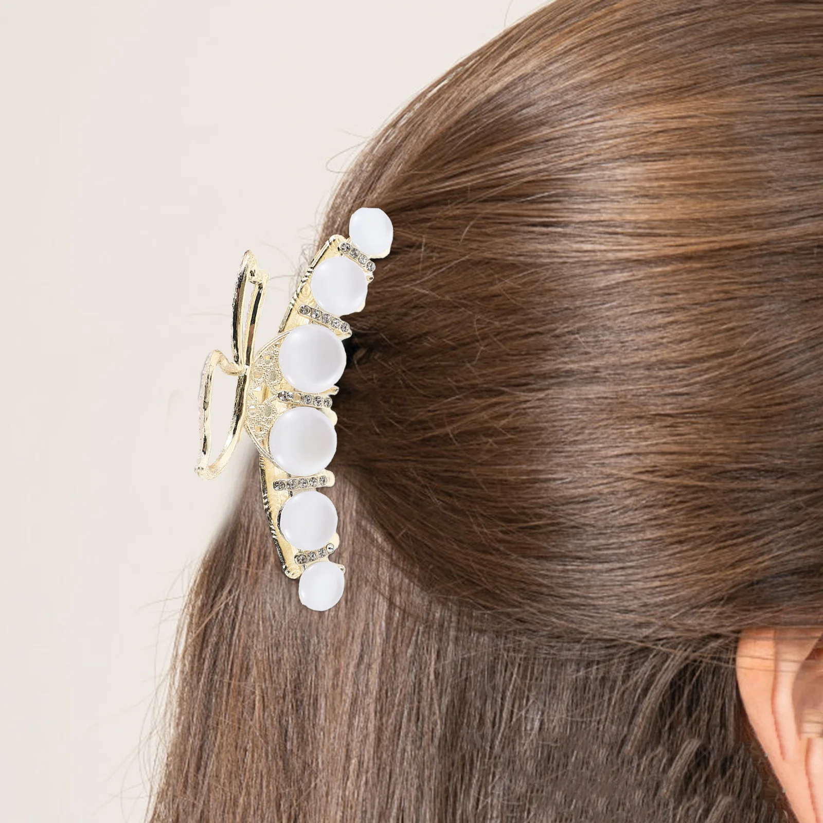 Butterfly Pearl Hair Claw Clip Elegant Alloy Decoration Hair Accessory for Women Chic Style Alloy Claw Clip Female Supply
Butterfly Pearl Hair Claw Clip Elegant Alloy Decoration Hair Accessory for Women Chic Style Alloy Claw Clip Female Supply