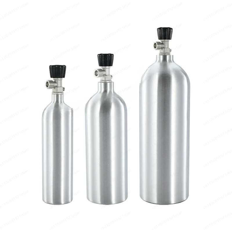 1 piece Aquarium water grass bottle CO2 high-pressure CO2 water grass tank fish tank aluminum alloy0.6/1L oxygen bottle
1 piece Aquarium water grass bottle CO2 high-pressure CO2 water grass tank fish tank aluminum alloy0.6/1L oxygen bottle
