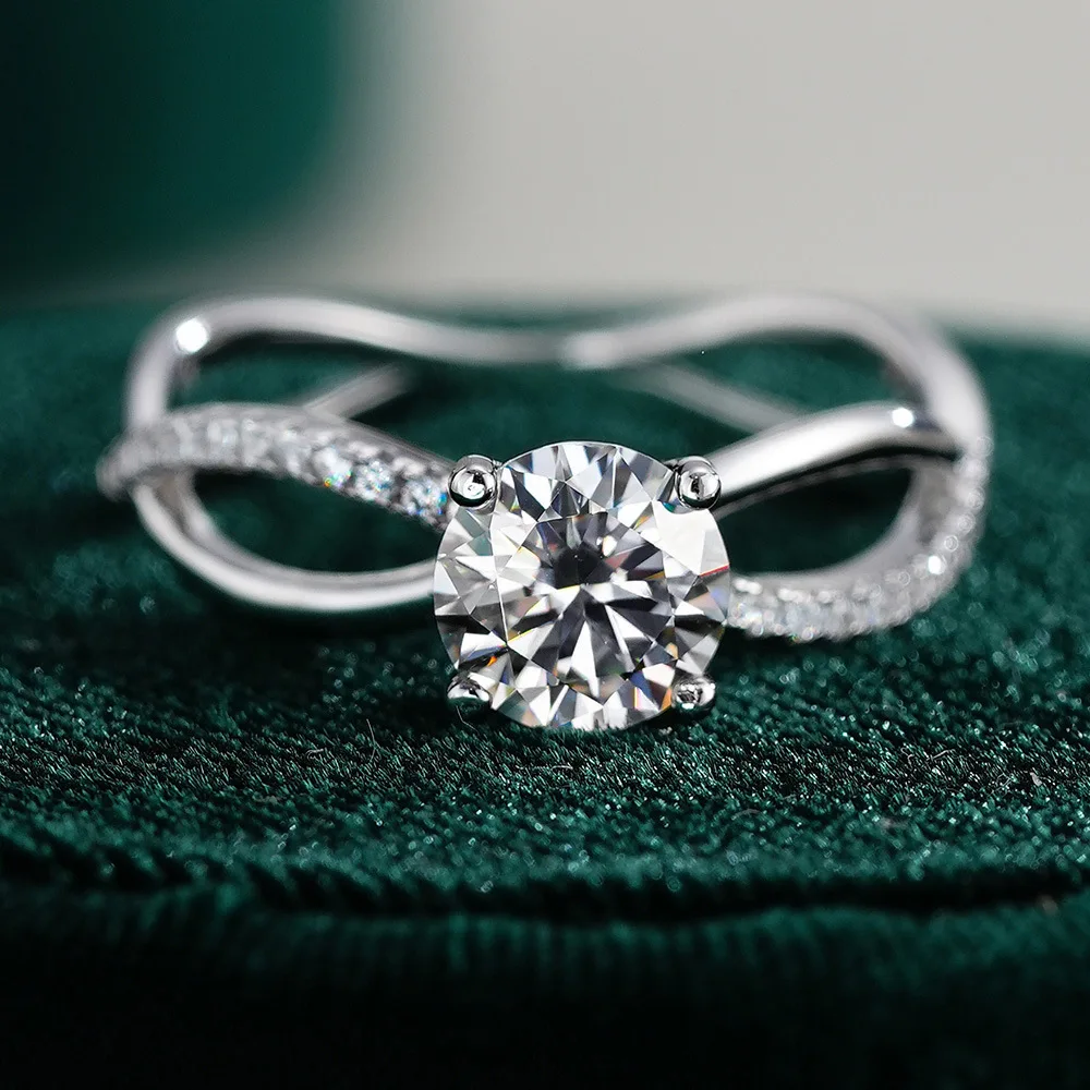 Кольцо из чистого серебра 925 пробы с муассанитом 6,5 мм, крепление на четырех крапанах, D VVS1, ювелирное изделие
Кольцо из чистого серебра 925 пробы с муассанитом 6,5 мм, крепление на четырех крапанах, D VVS1, ювелирное изделие