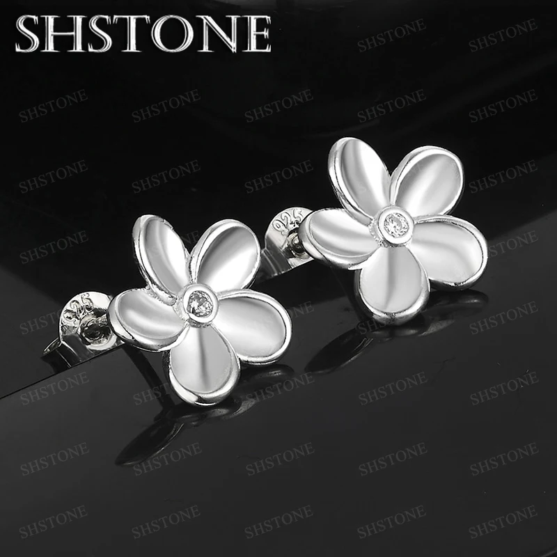 Women ' luxury Accessories 925 Sterling Silver Stud Earrings Flower Shape Earrings For Women Man Wedding Party Fashion Jewelry
Women ' luxury Accessories 925 Sterling Silver Stud Earrings Flower Shape Earrings For Women Man Wedding Party Fashion Jewelry
