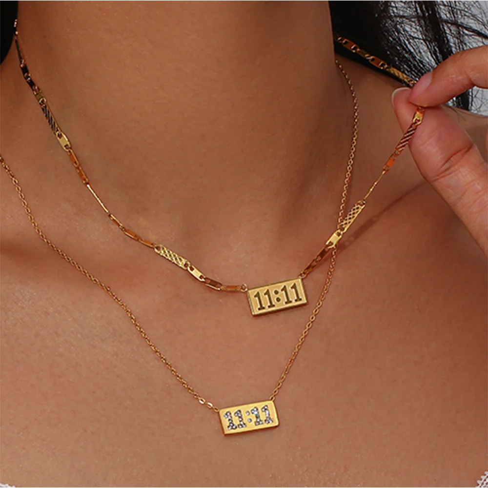 Classic 11:11 Shiny Zircon Rectangular Pendant Necklaces 18K Gold Plated Pig Nose Buckle Chain Waterproof Jewelry for Women
Classic 11:11 Shiny Zircon Rectangular Pendant Necklaces 18K Gold Plated Pig Nose Buckle Chain Waterproof Jewelry for Women