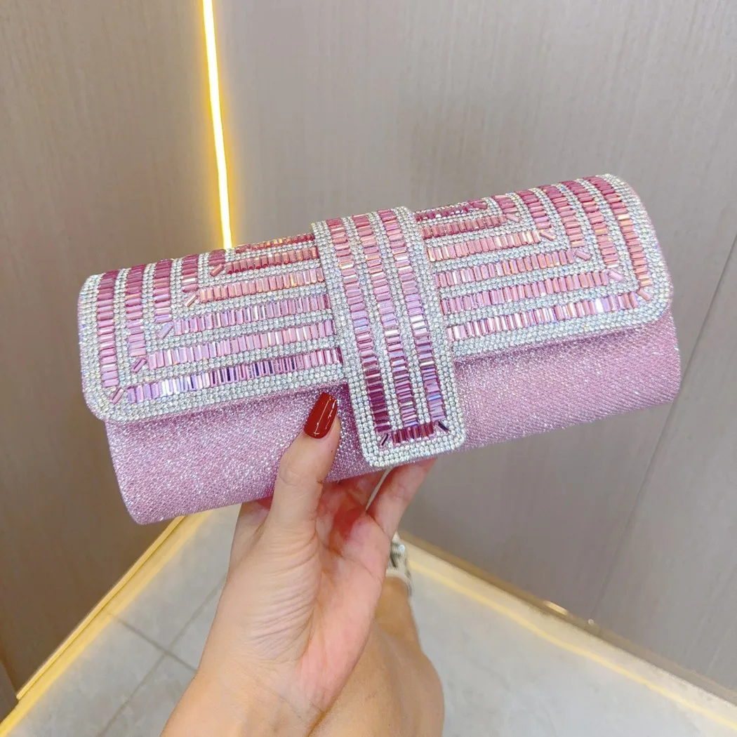 Fashion Rhinestone Clutches Black Pink Silver Color Small Clutch Handbag Wedding Party Bridal Chain Shoulder Bag Purse For Women
Fashion Rhinestone Clutches Black Pink Silver Color Small Clutch Handbag Wedding Party Bridal Chain Shoulder Bag Purse For Women