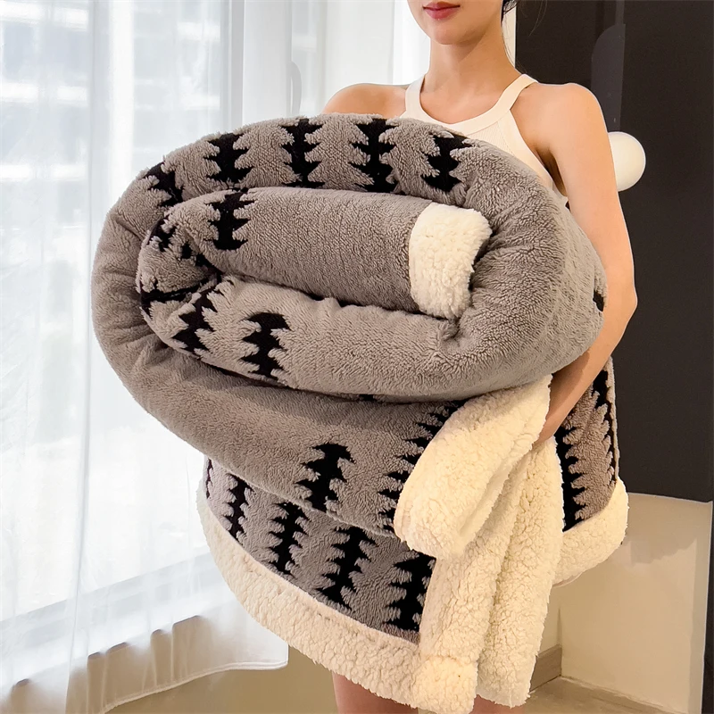 Blanket Quilt New Thickened Cloud-feel Fleece Double-layer Plush Winter Wool Knee Nap Four Seasons Blankets for Sofas Sleeping
Blanket Quilt New Thickened Cloud-feel Fleece Double-layer Plush Winter Wool Knee Nap Four Seasons Blankets for Sofas Sleeping