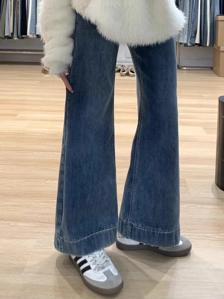 Retro Flared Denim Jeans Women's Autumn Winter plus Size High Waist Loose Slimming Non-Matching Legging Pants Trendy
Retro Flared Denim Jeans Women's Autumn Winter plus Size High Waist Loose Slimming Non-Matching Legging Pants Trendy