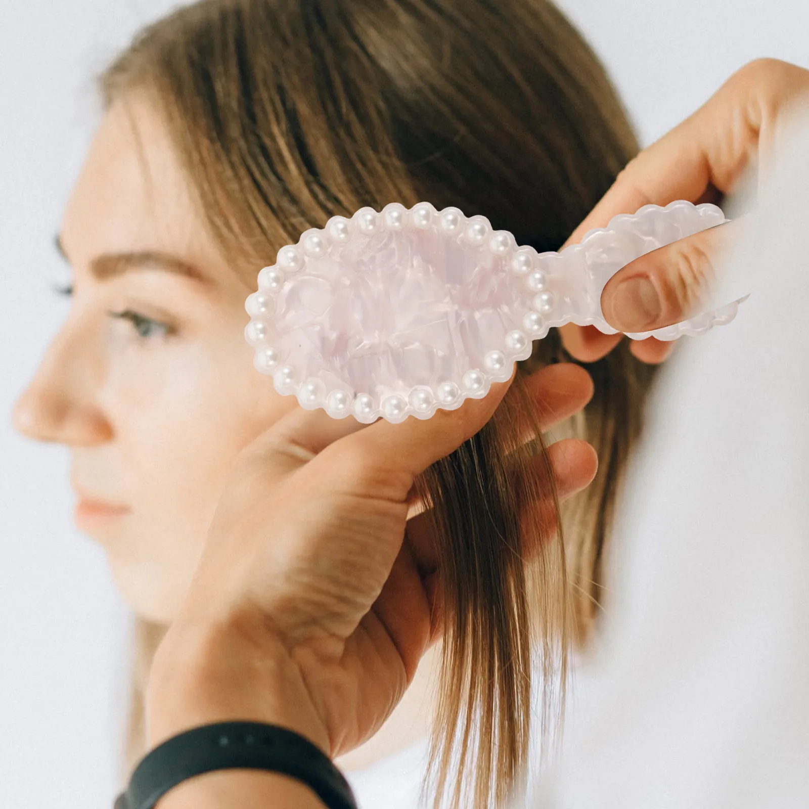Cushion Hair Brush Acetic Acid Material Pearl Inlay for Women Scalp Massage Comb Curl Styling Detangler Portable Lightweight
Cushion Hair Brush Acetic Acid Material Pearl Inlay for Women Scalp Massage Comb Curl Styling Detangler Portable Lightweight